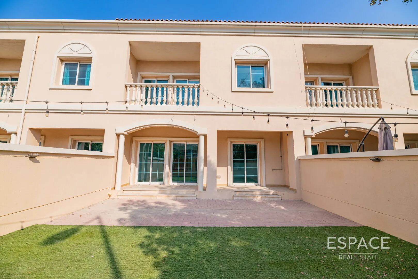 single static gallery