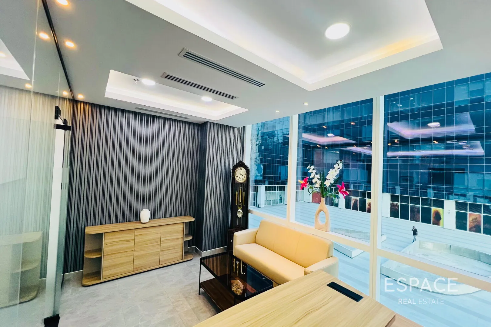 PropertiesGalleryCamera