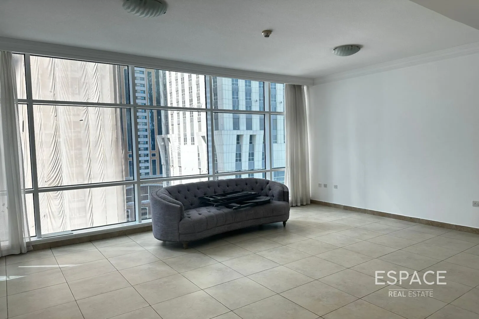 single static gallery