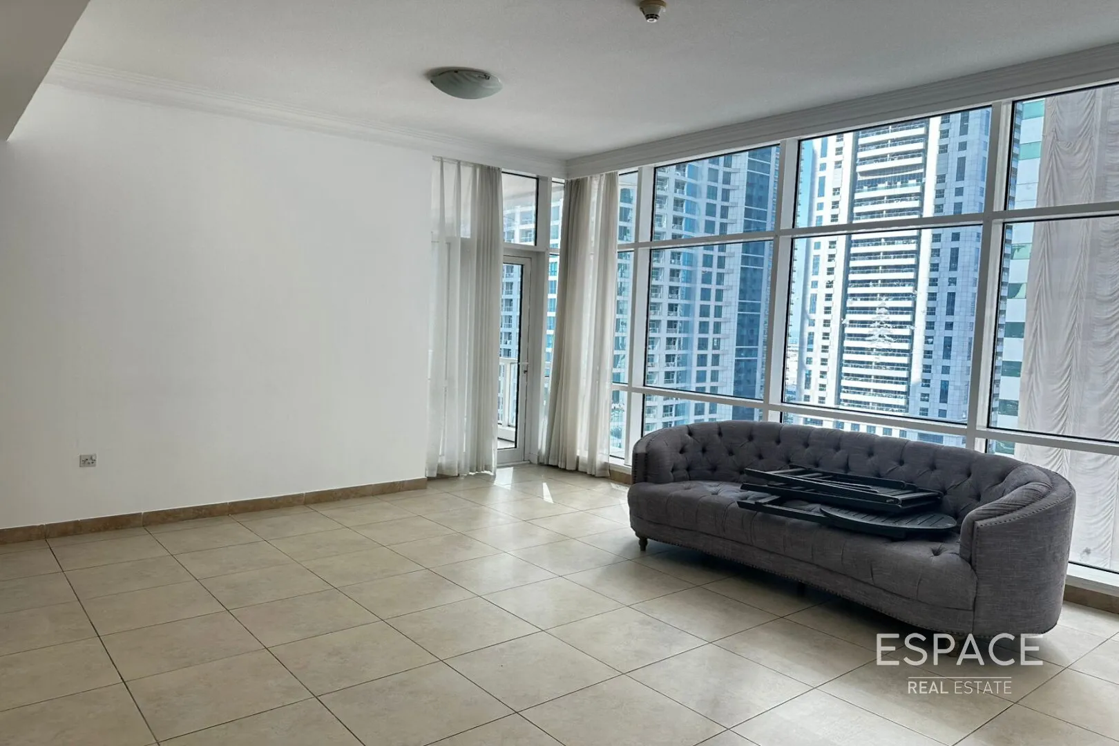 single static gallery