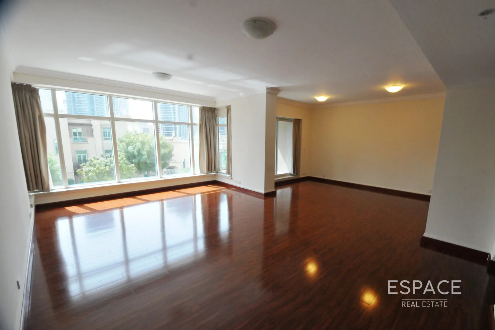 single static gallery