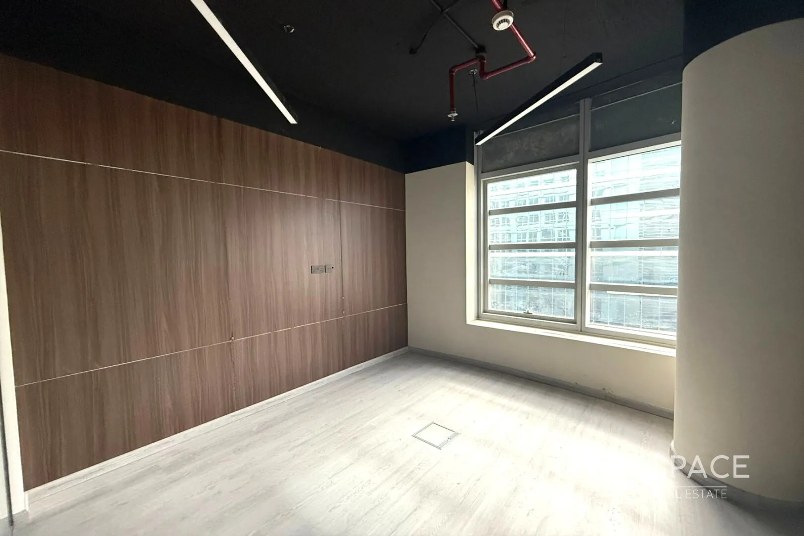 single static gallery