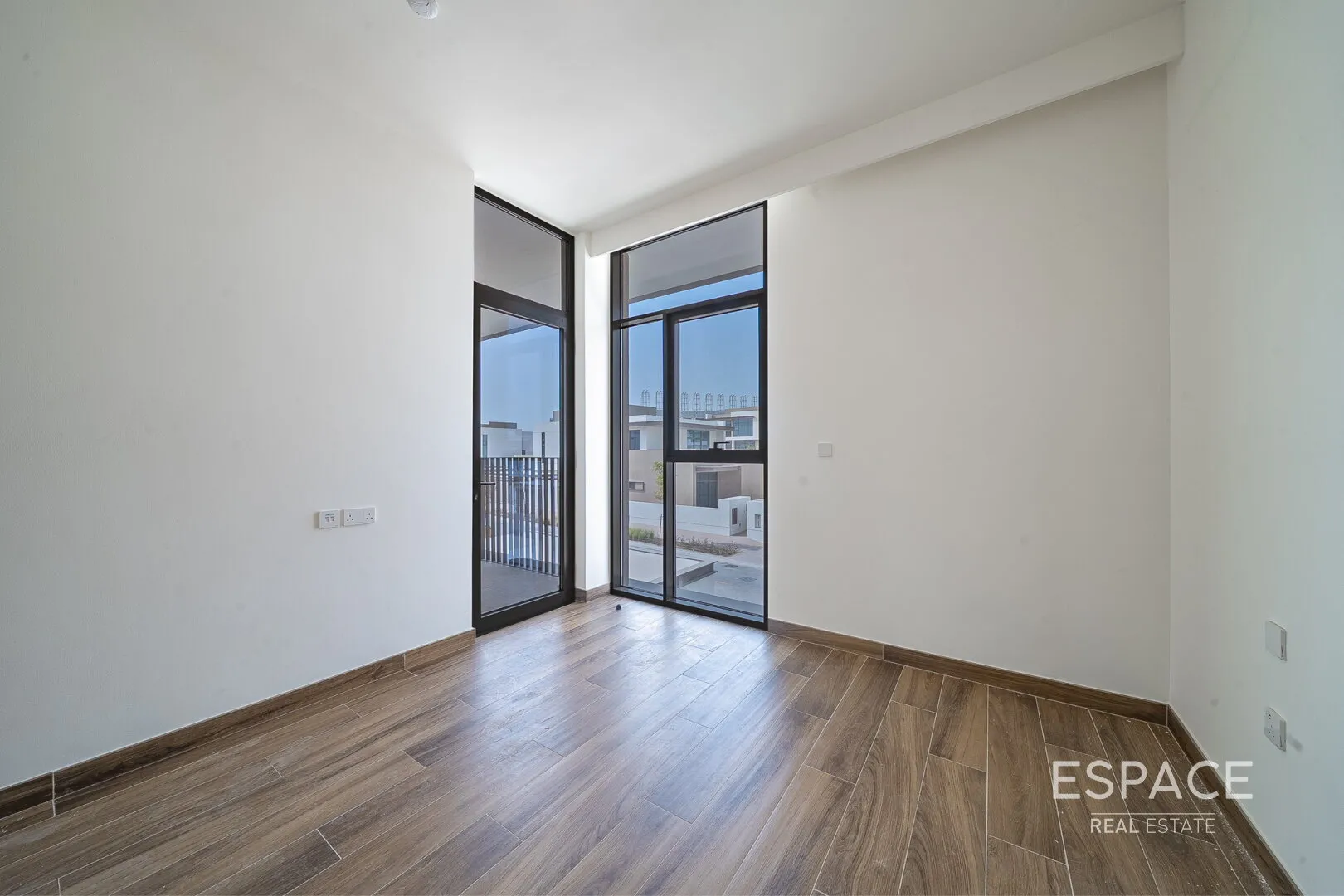 single static gallery