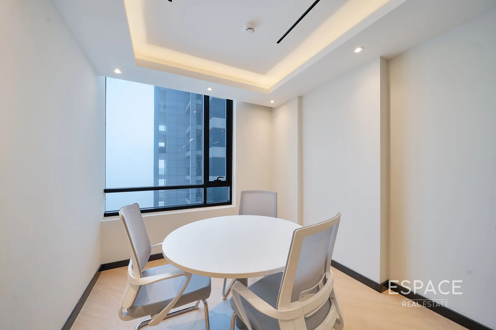 single static gallery