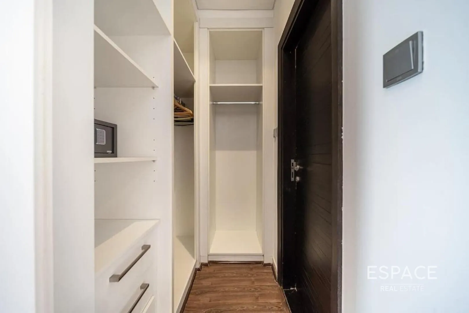 PropertiesGalleryCamera