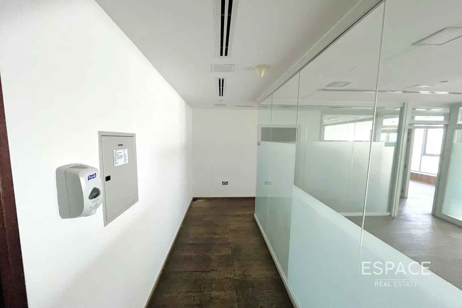 single static gallery