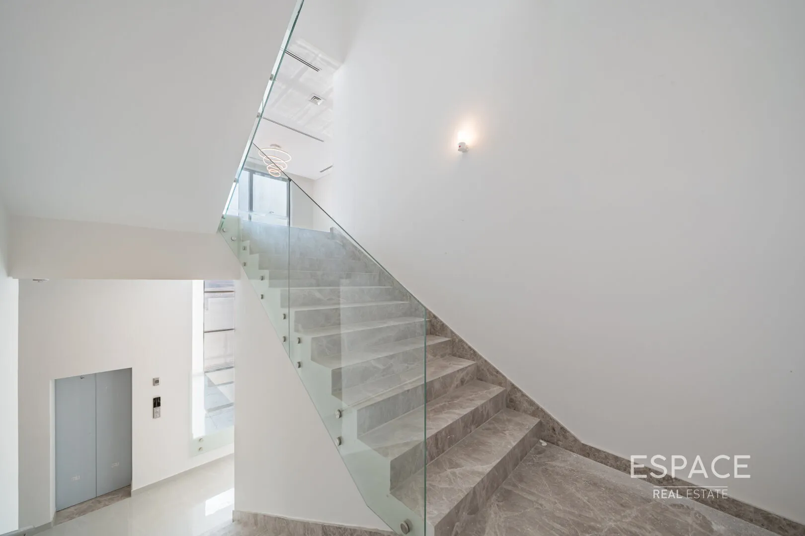 single static gallery