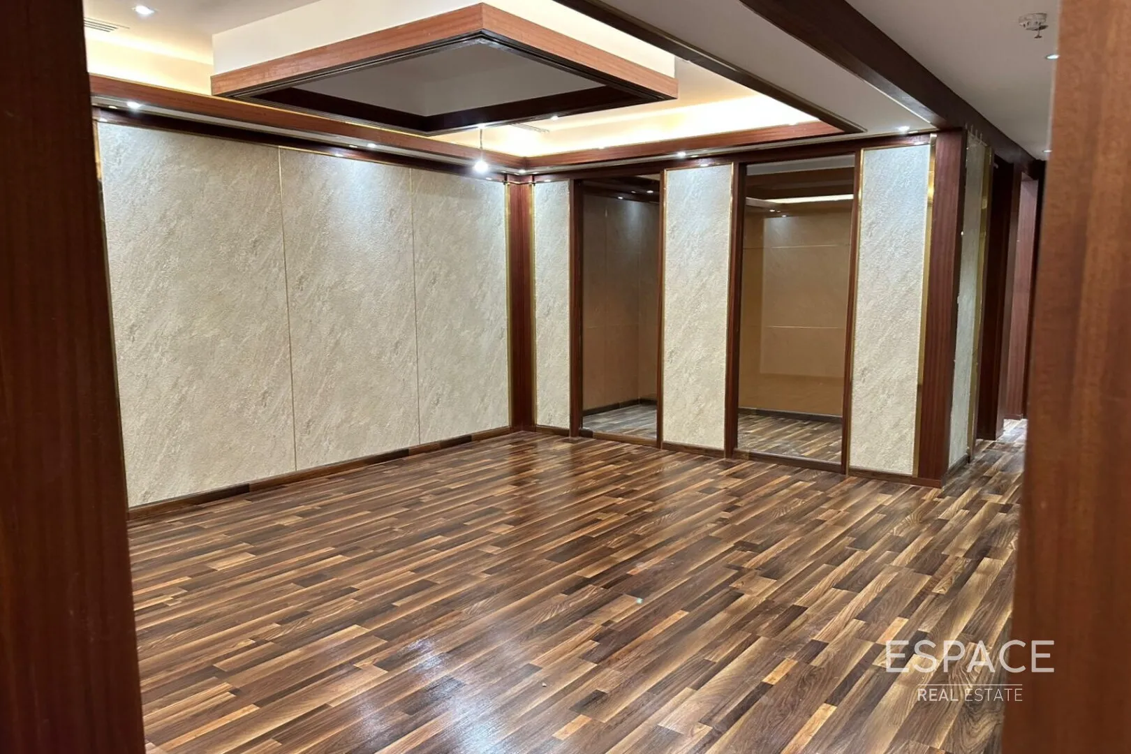 single static gallery