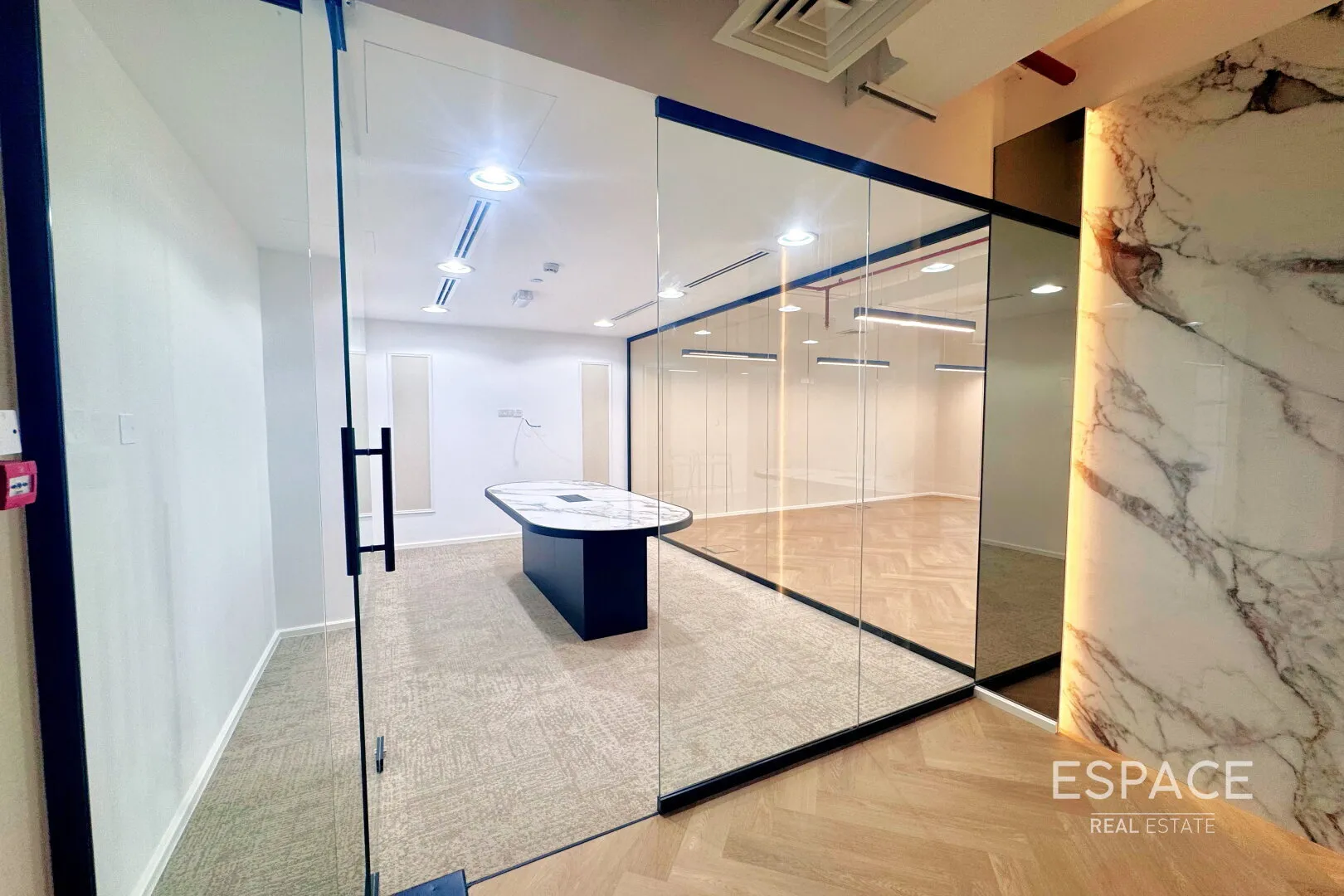 single static gallery