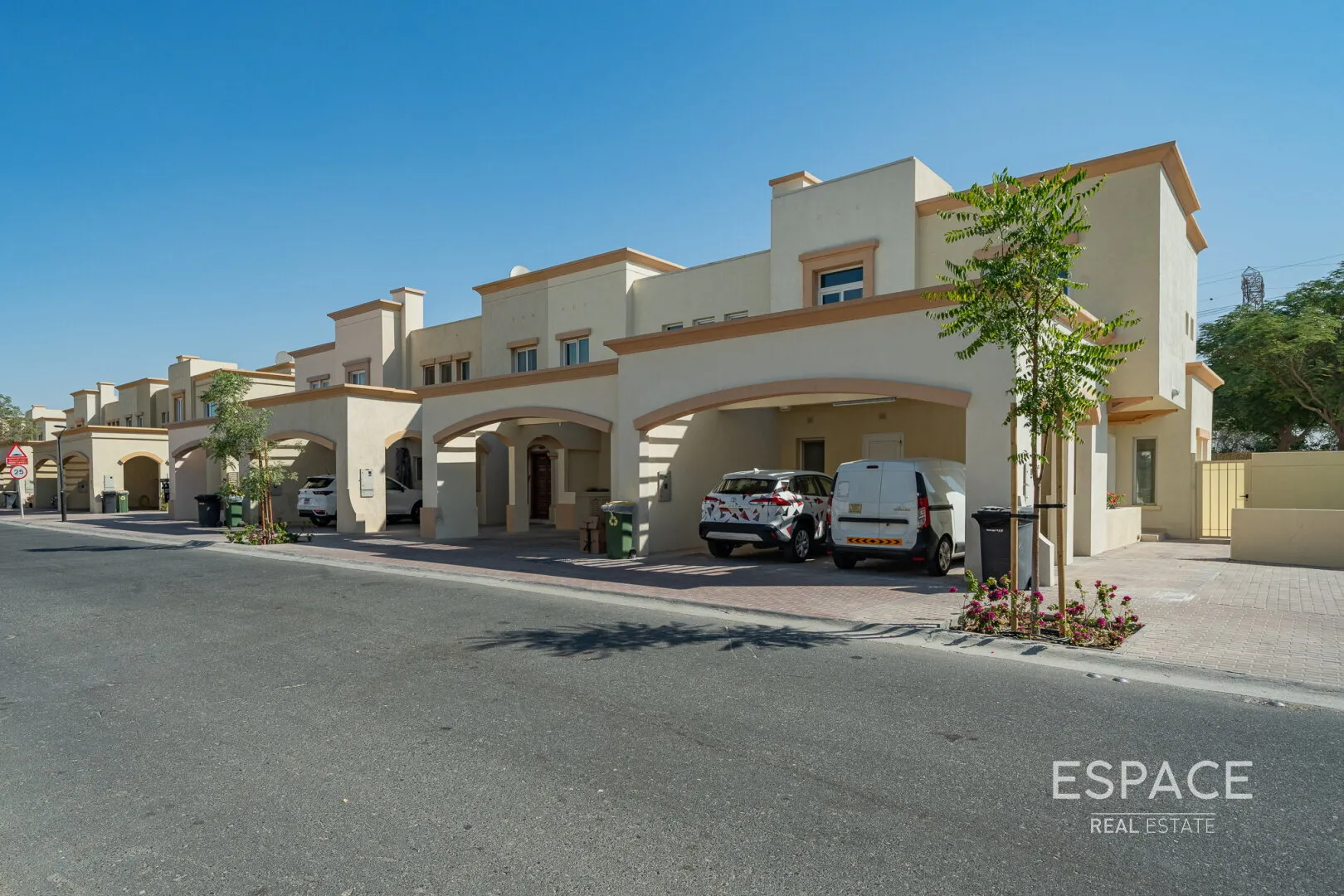 PropertiesGalleryCamera