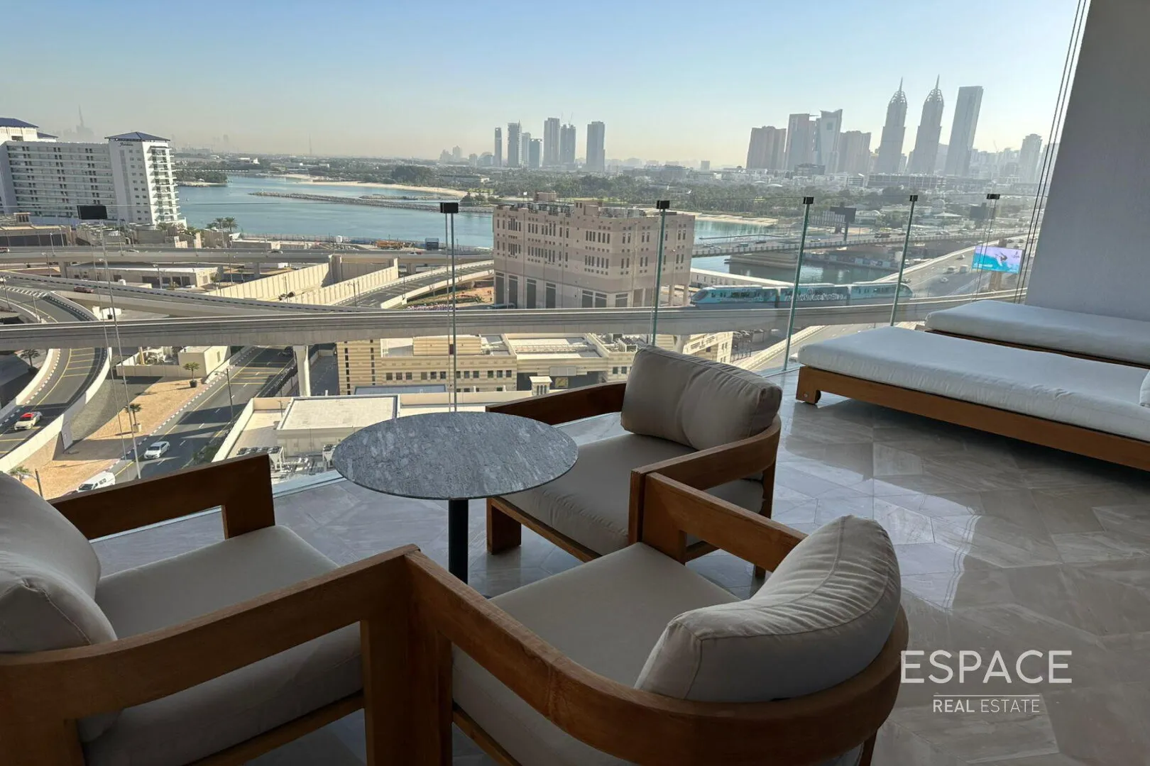 single static gallery