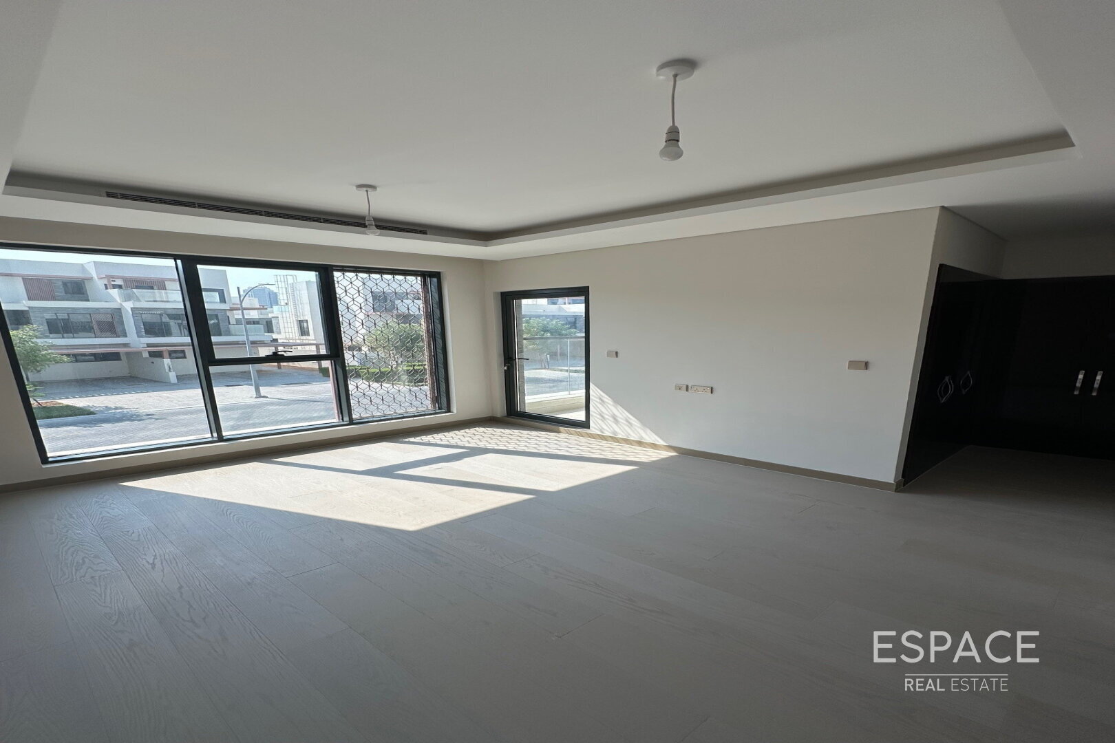 single static gallery