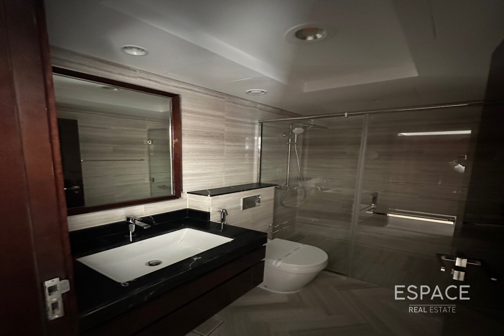 single static gallery