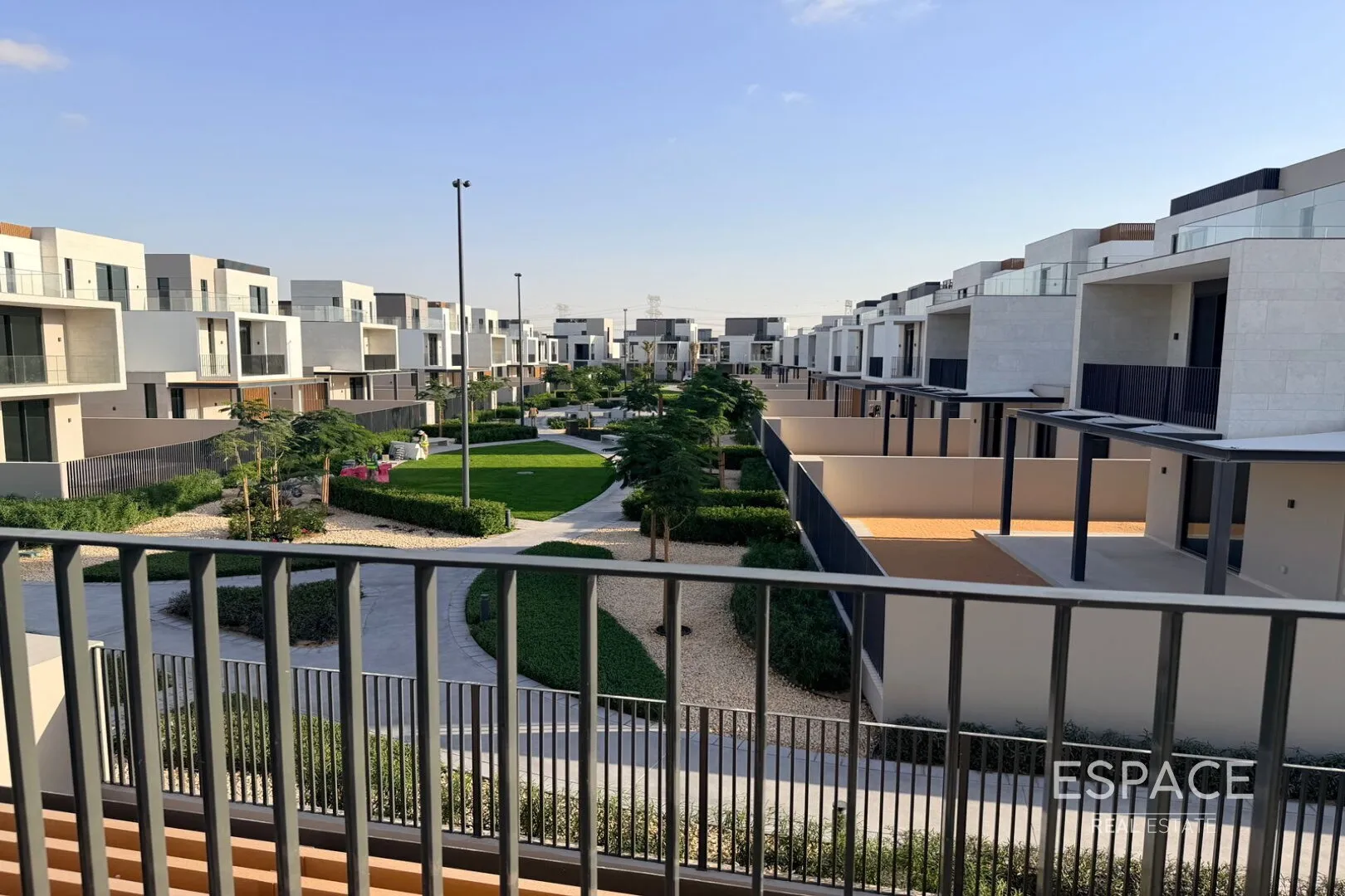 single static gallery