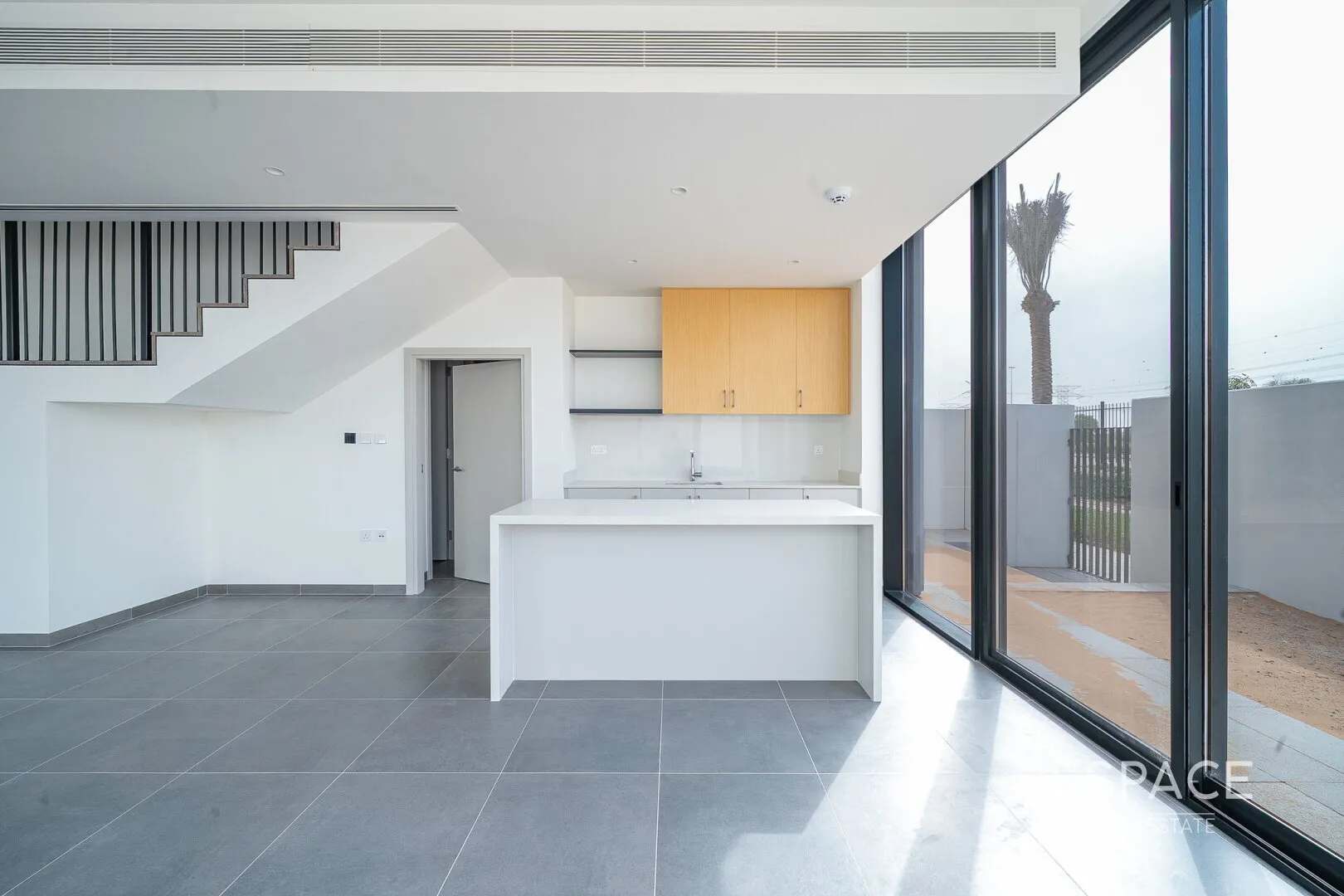 single static gallery