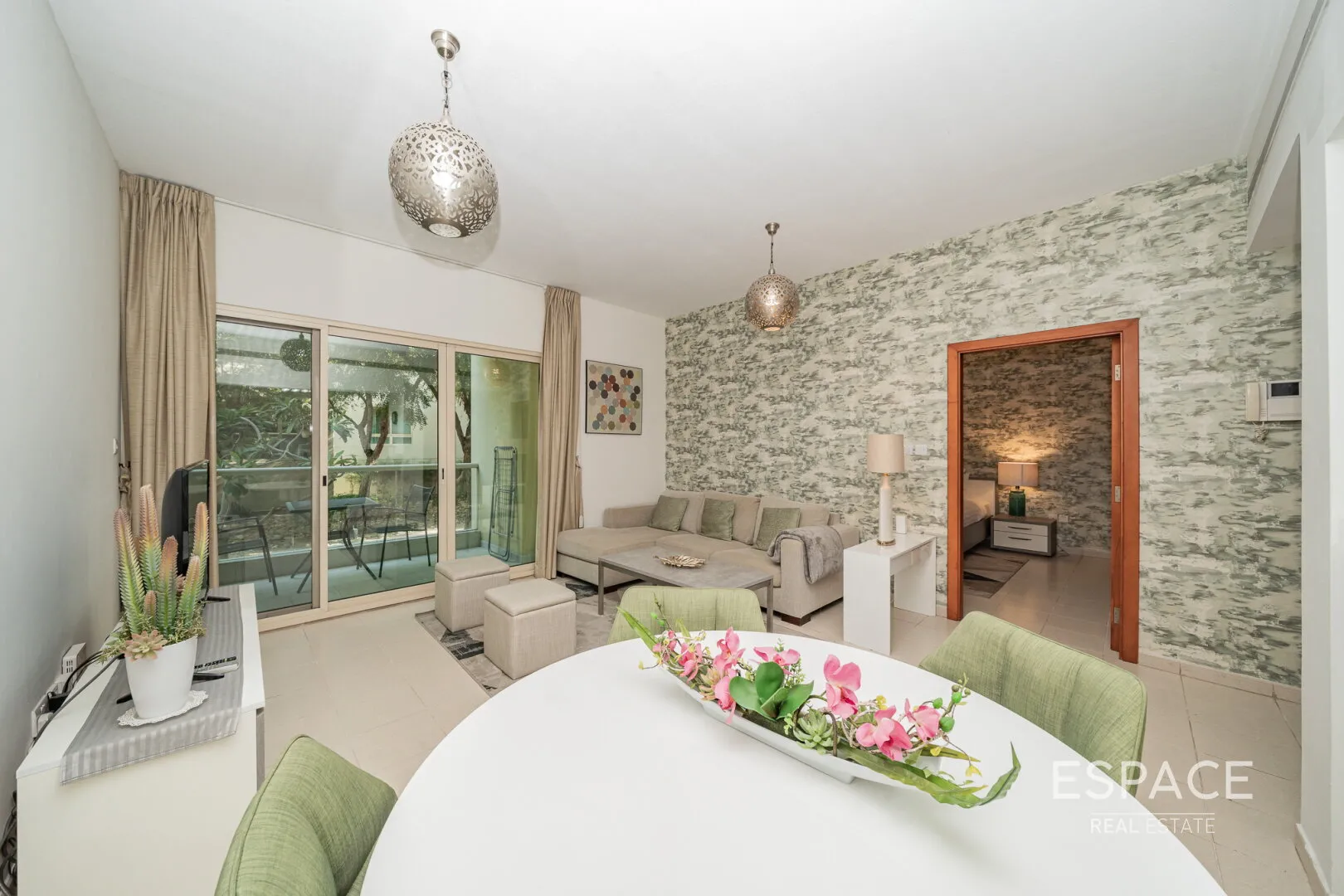 single static gallery