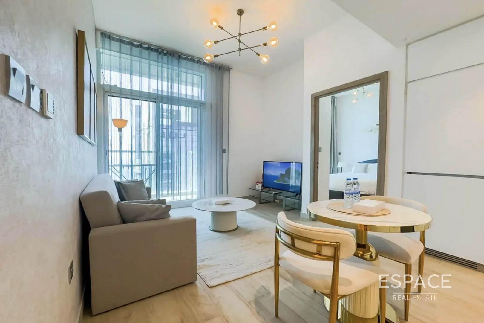 single static gallery