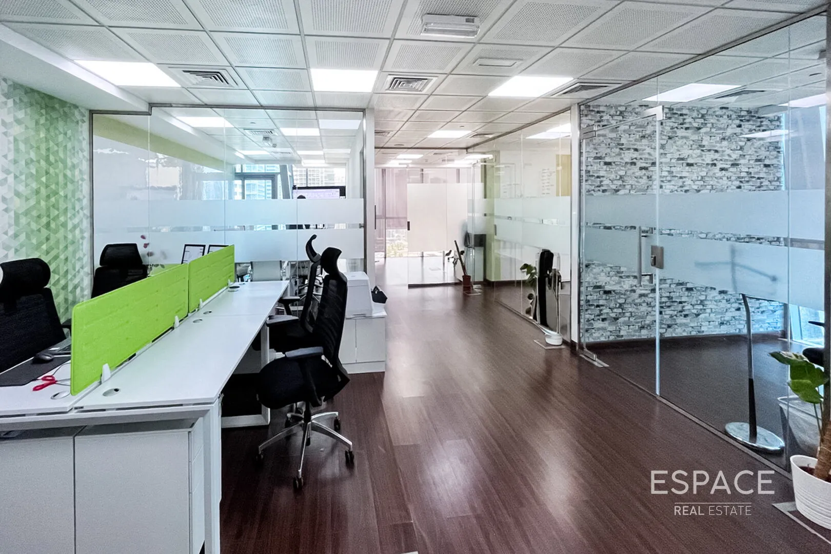 single static gallery