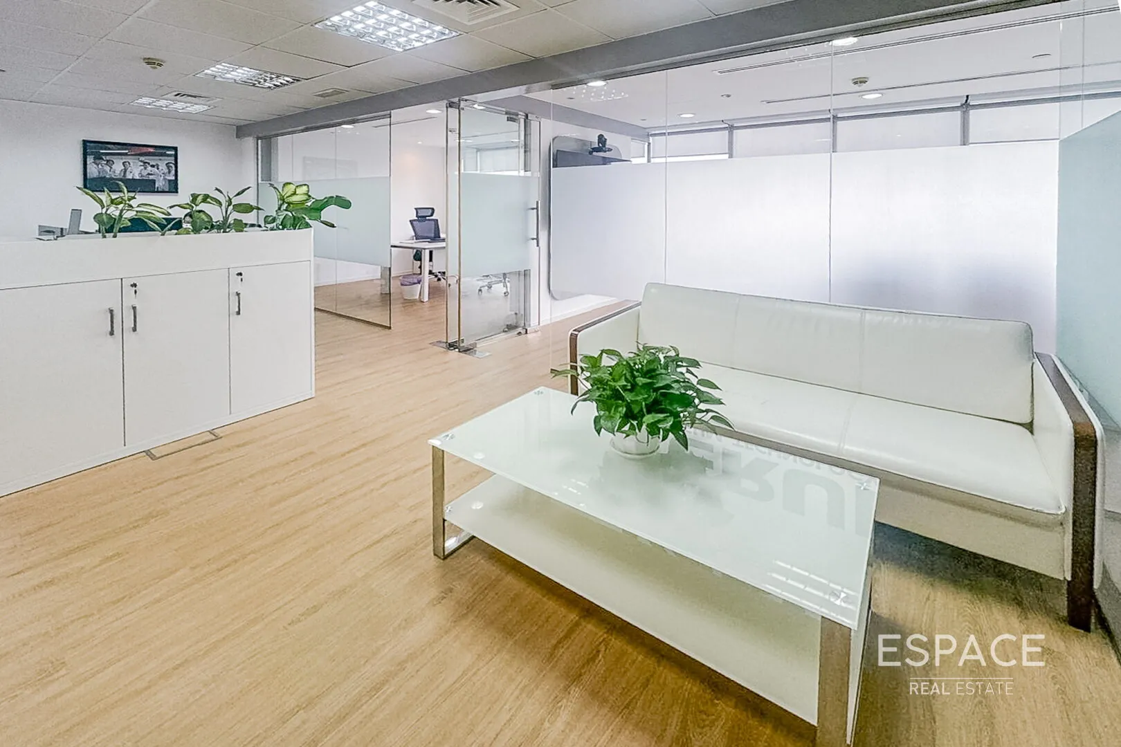 single static gallery