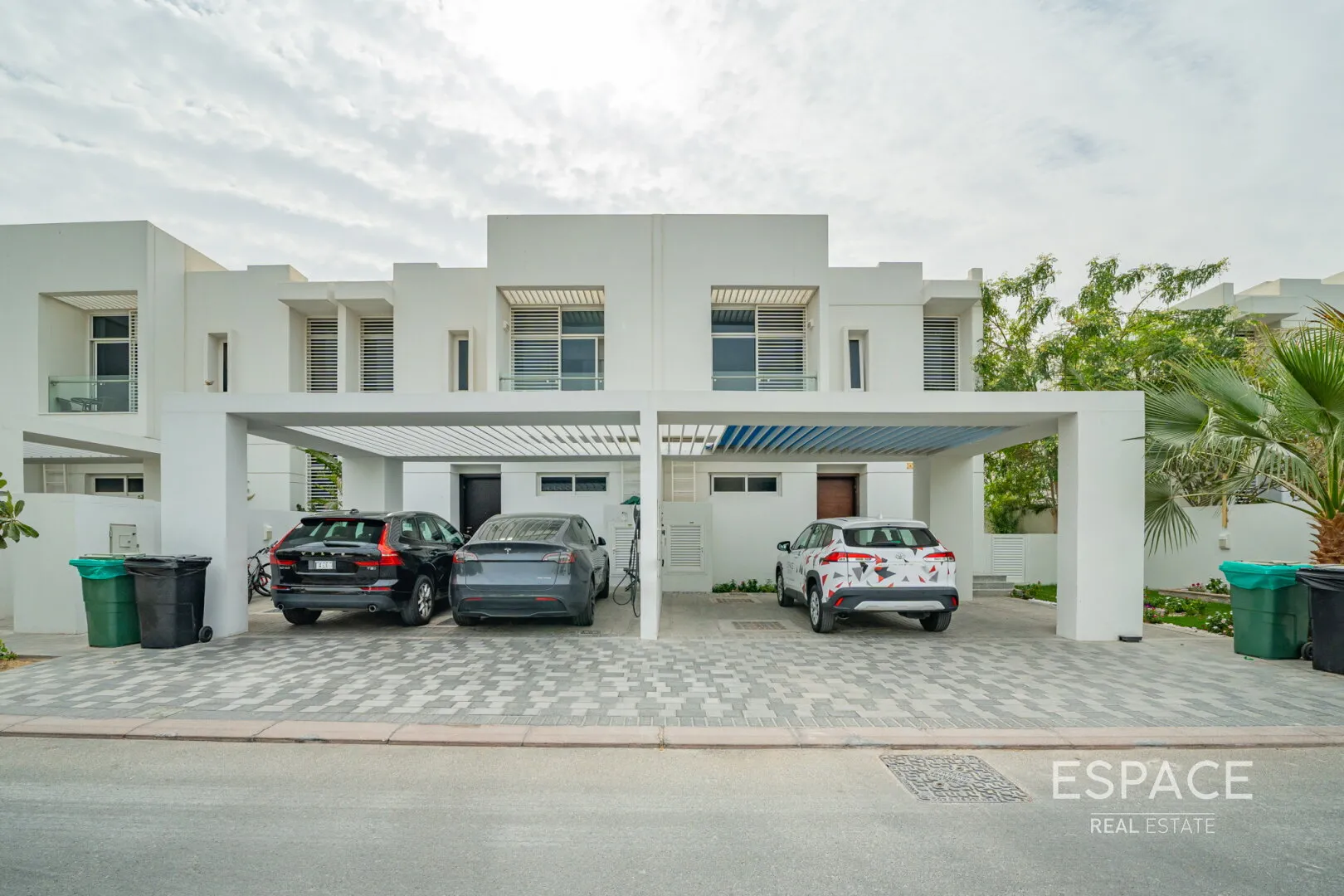 PropertiesGalleryCamera