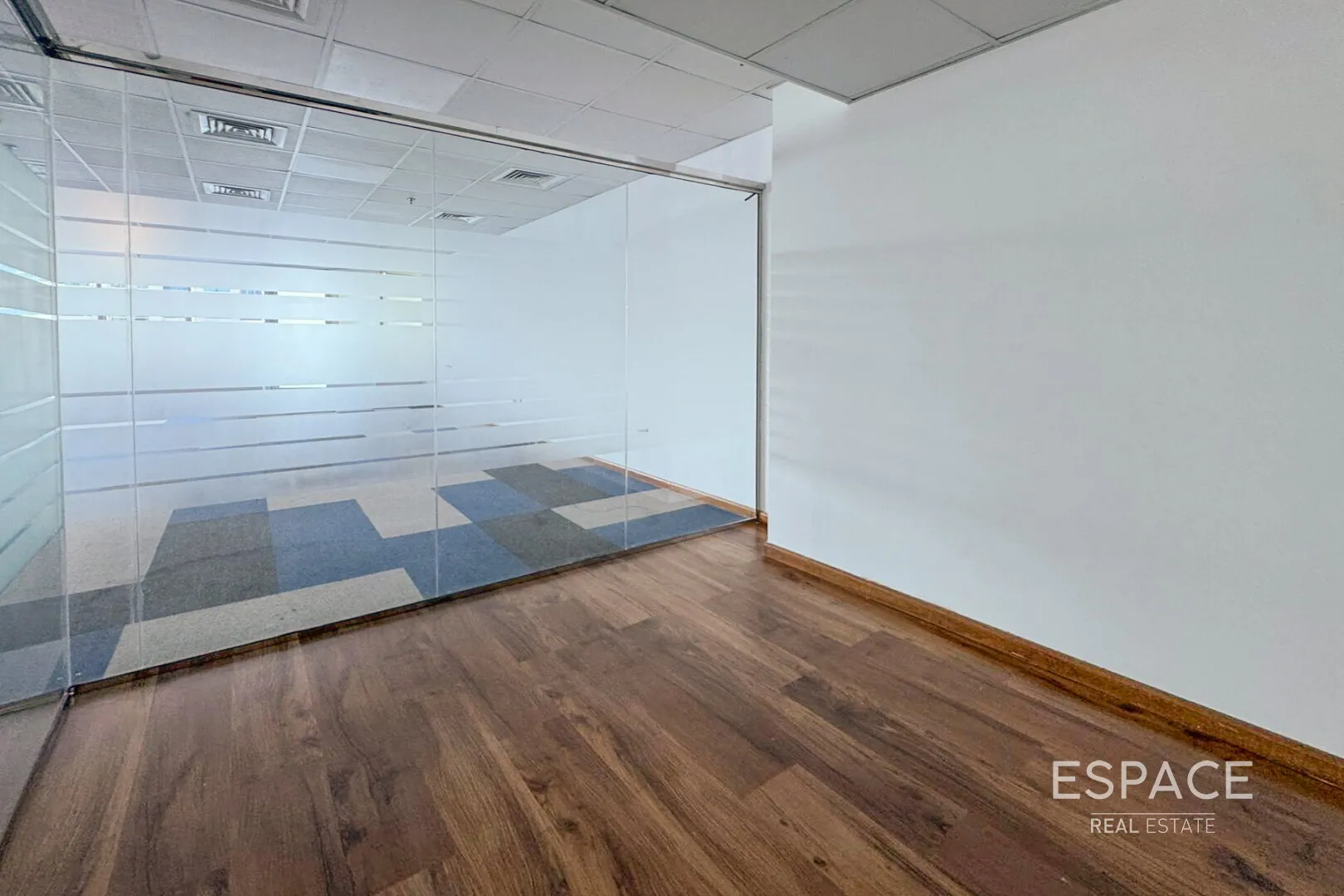 single static gallery