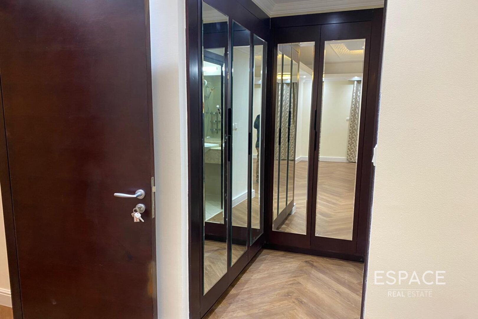 PropertiesGalleryCamera