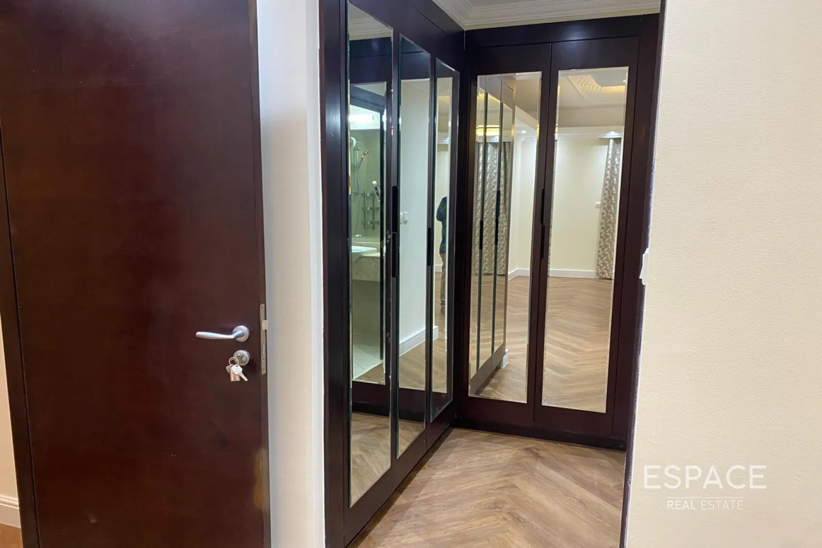 PropertiesGalleryCamera