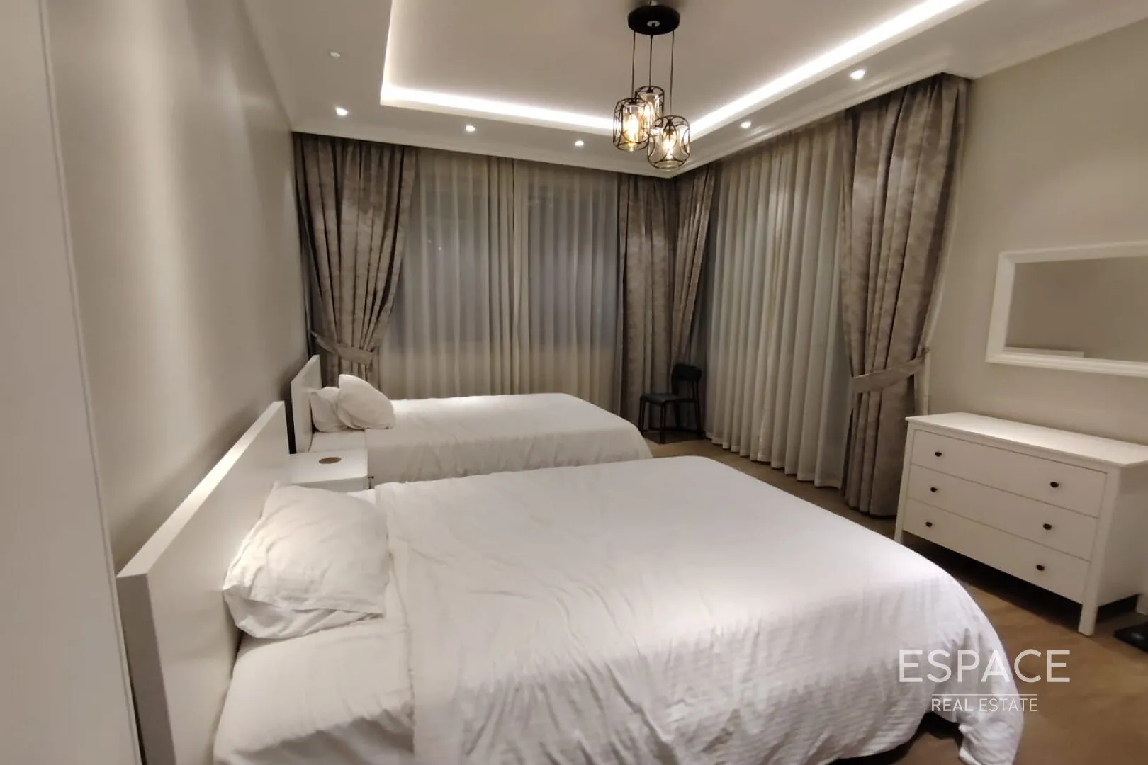 single static gallery