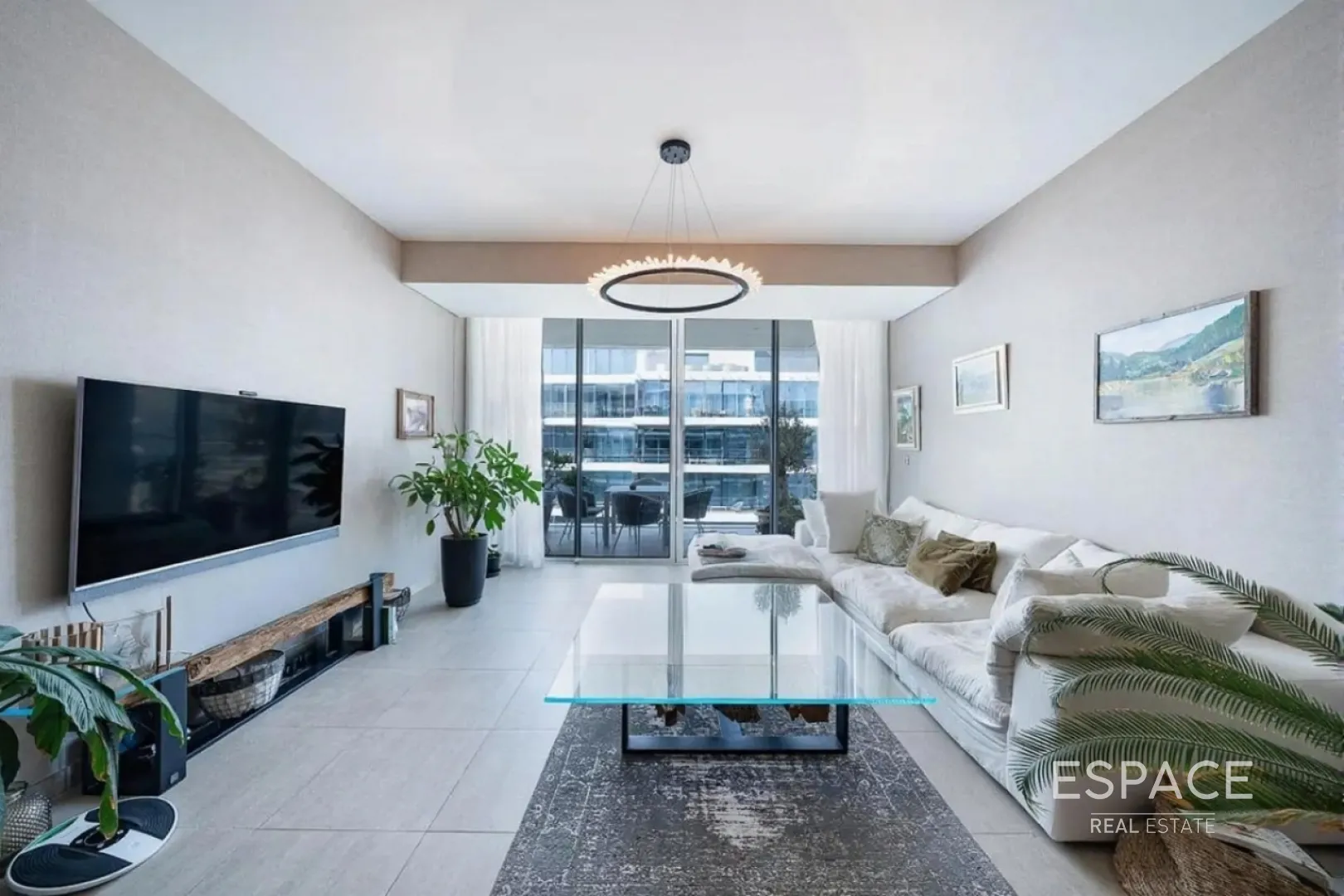 single static gallery