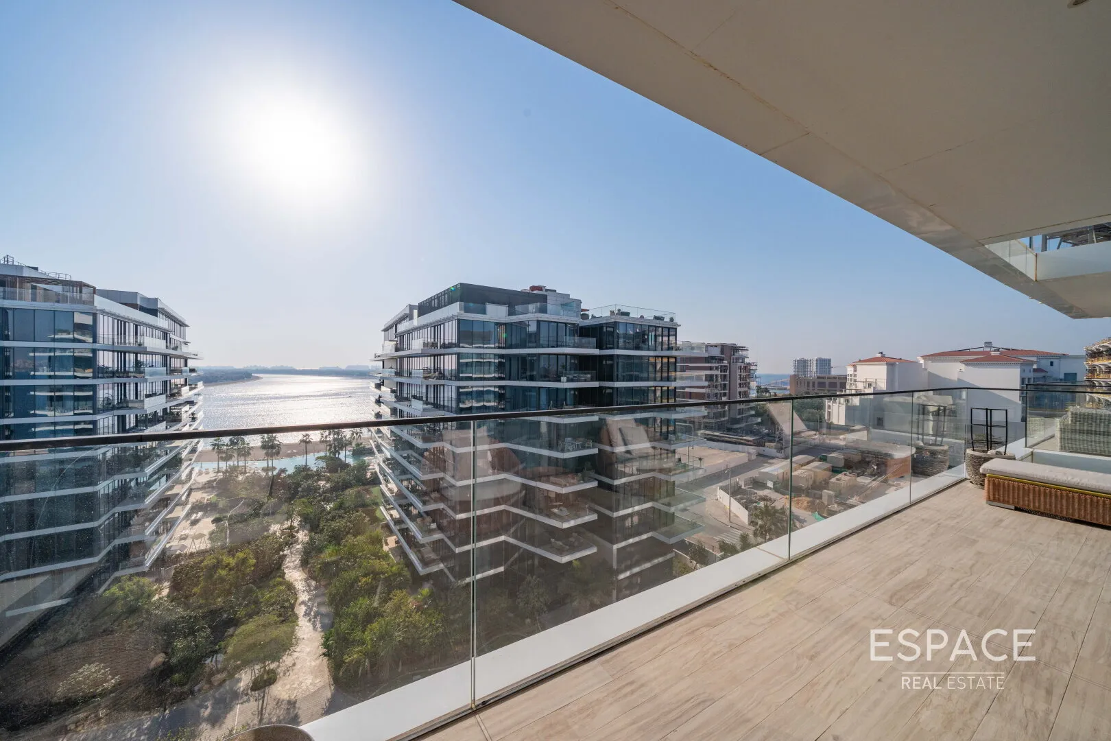 single static gallery