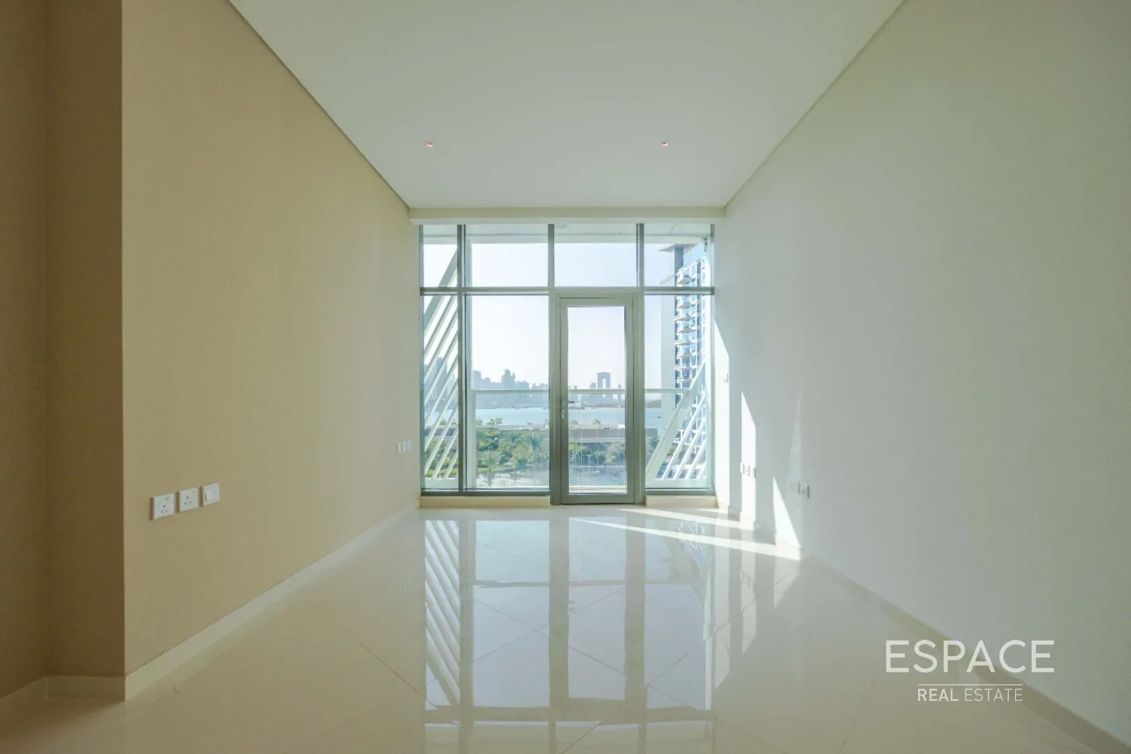 single static gallery