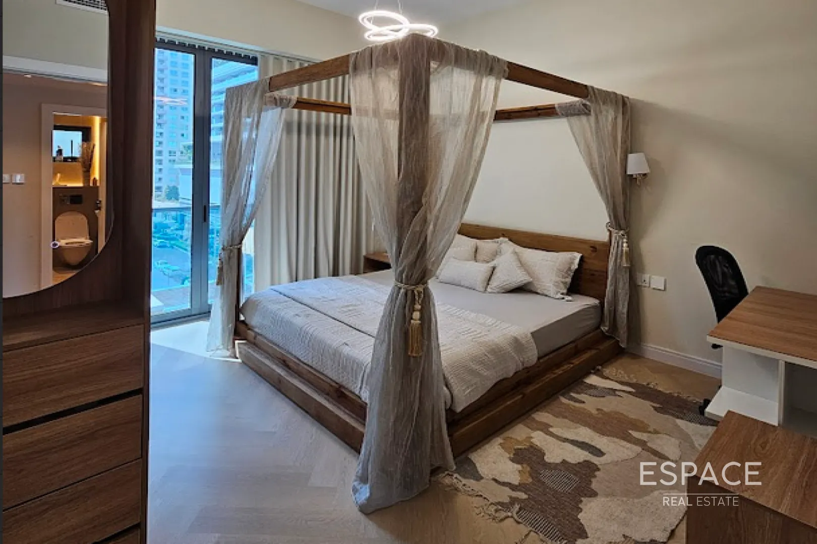 PropertiesGalleryCamera