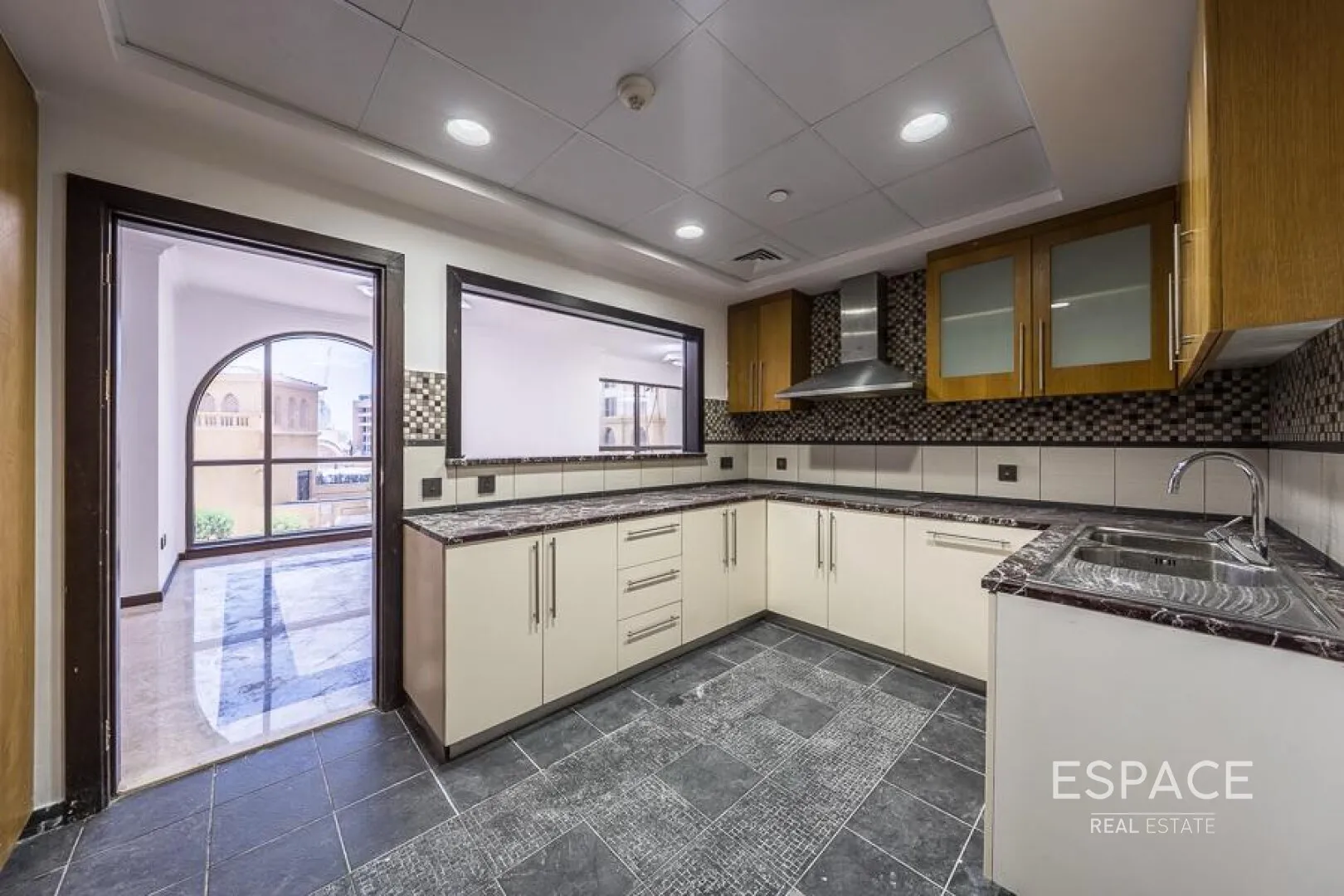 single static gallery