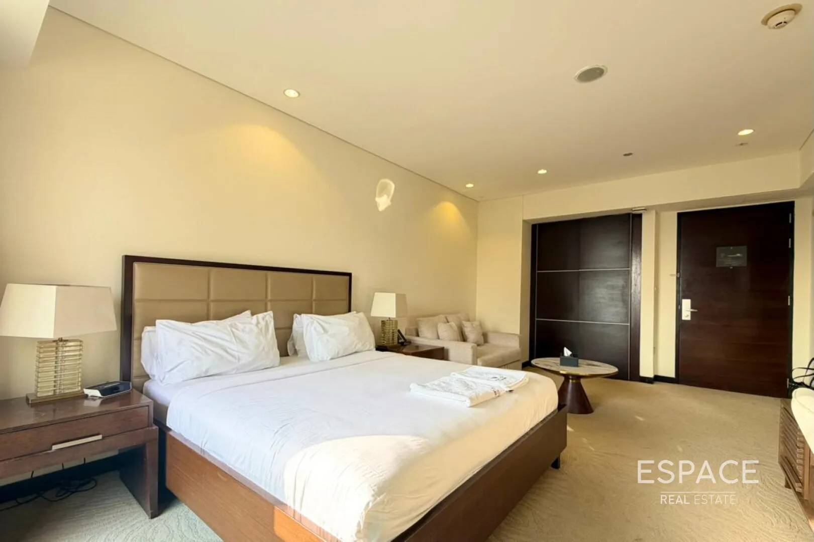 single static gallery