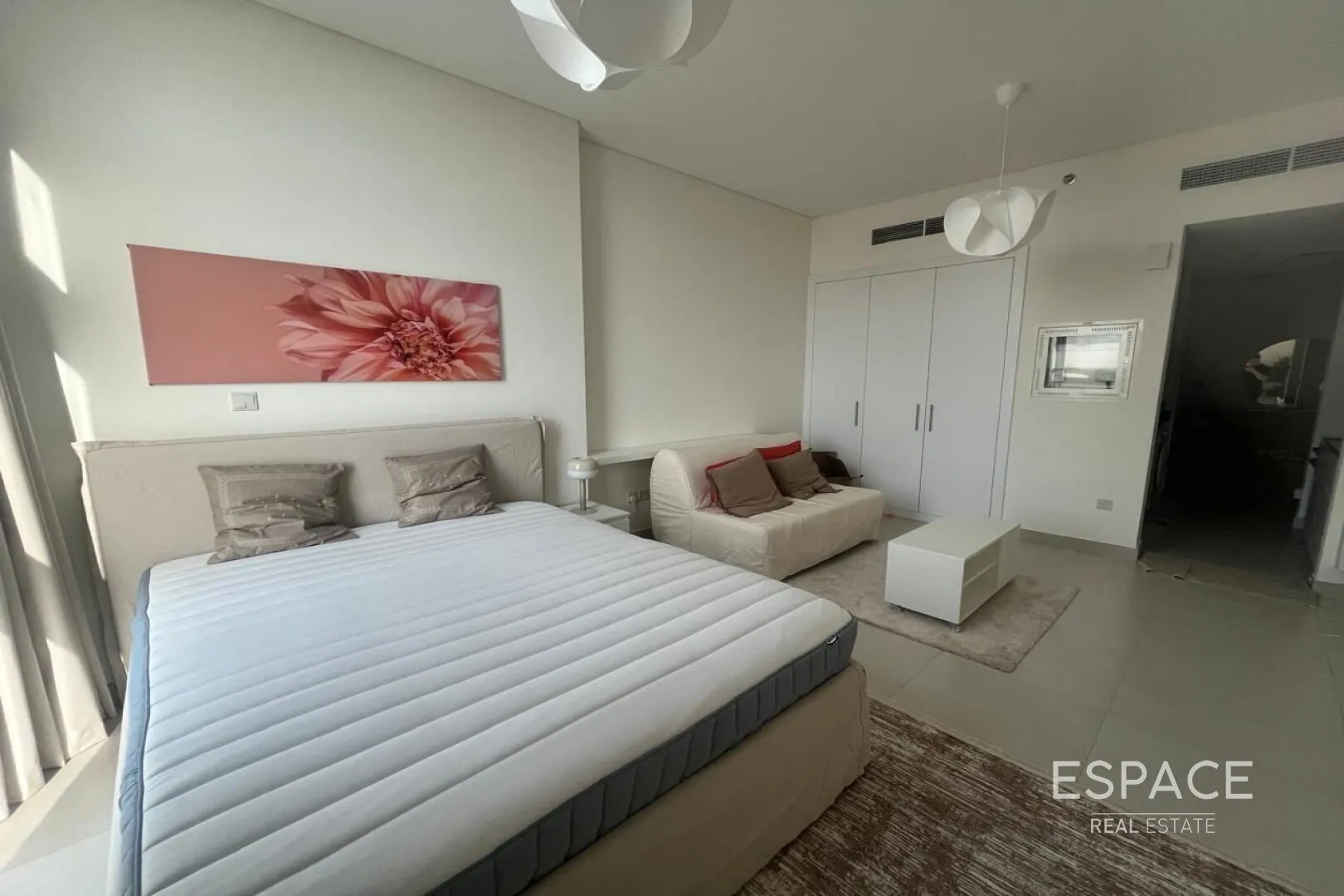 single static gallery