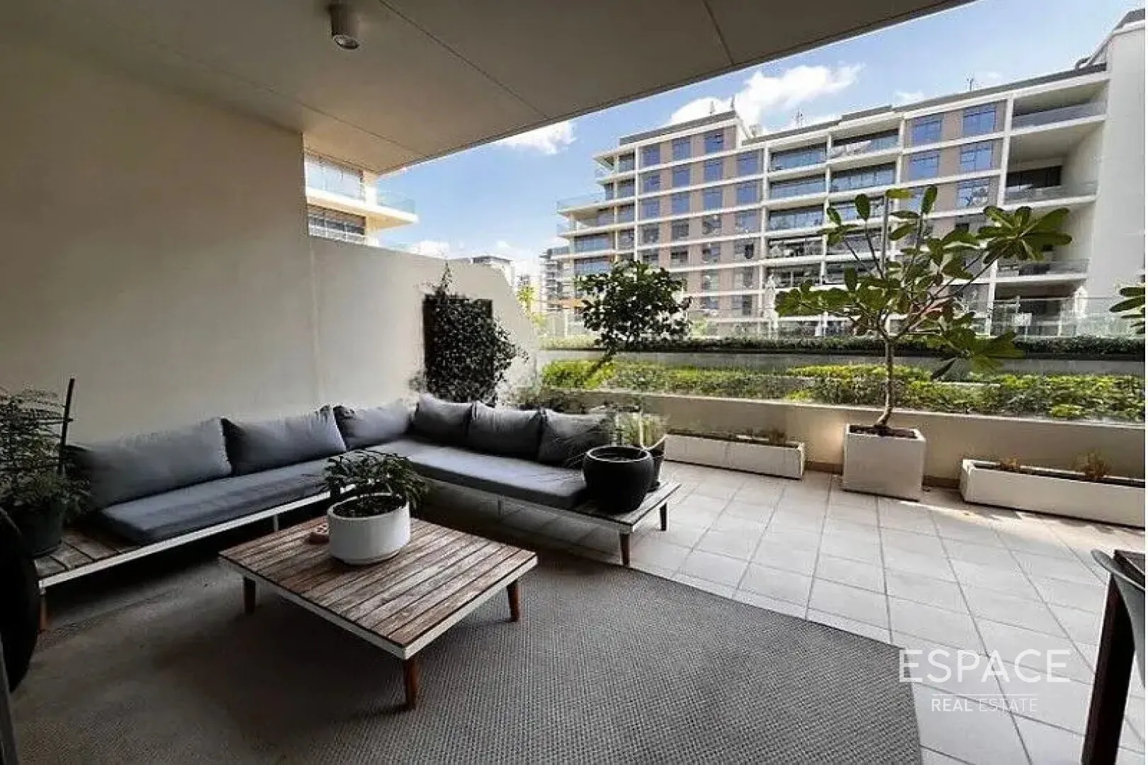 single static gallery