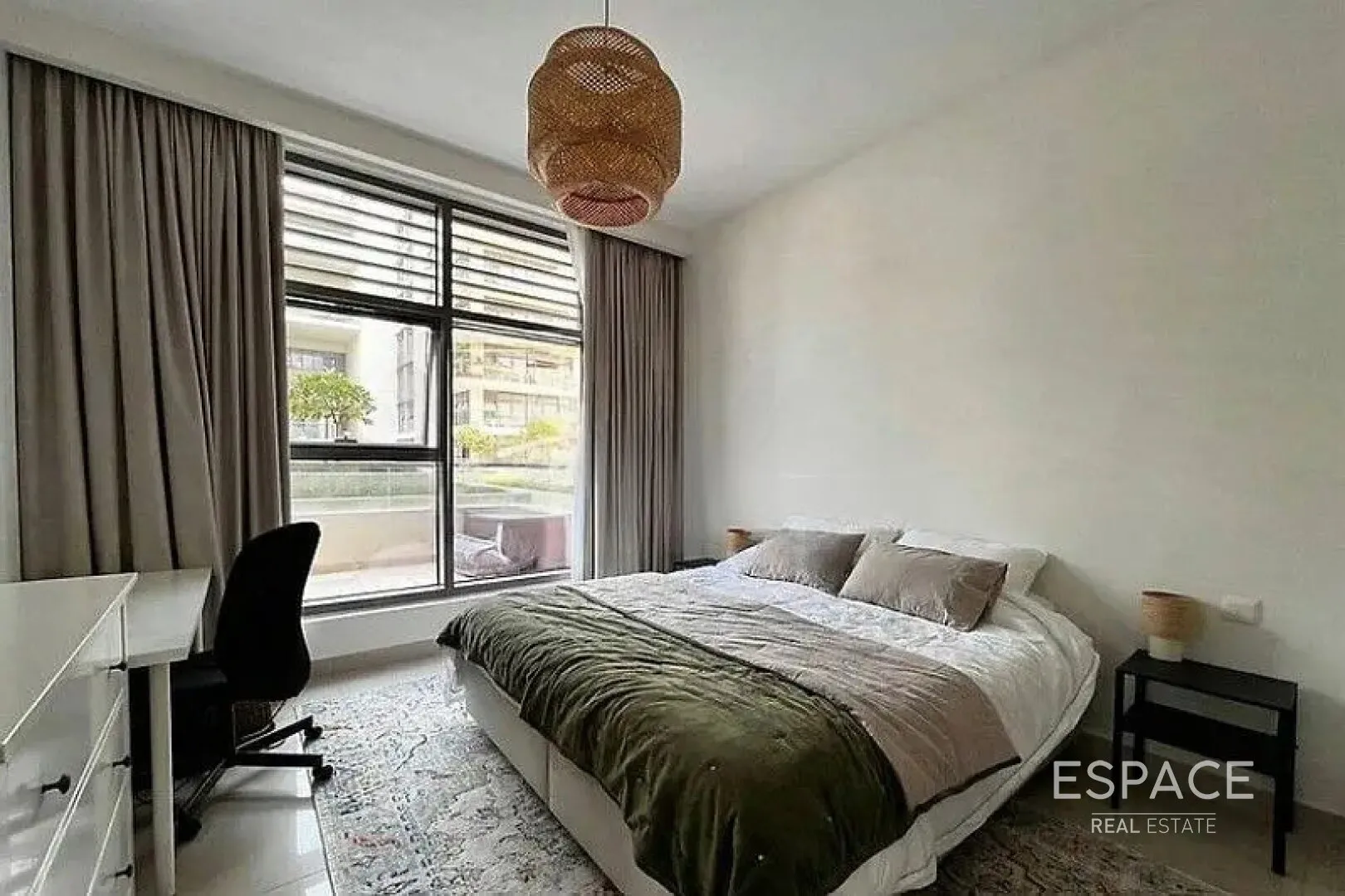 single static gallery