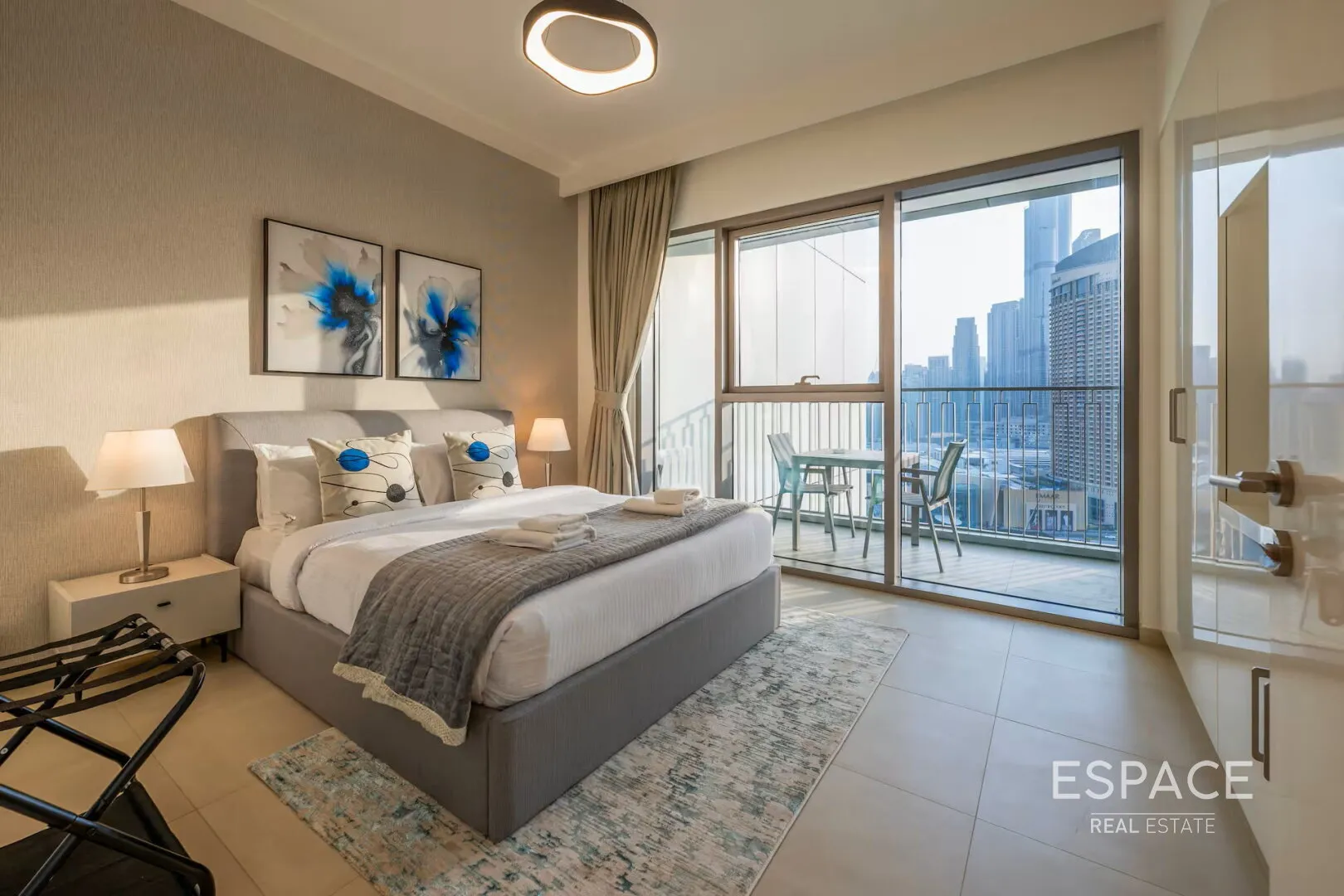 PropertiesGalleryCamera