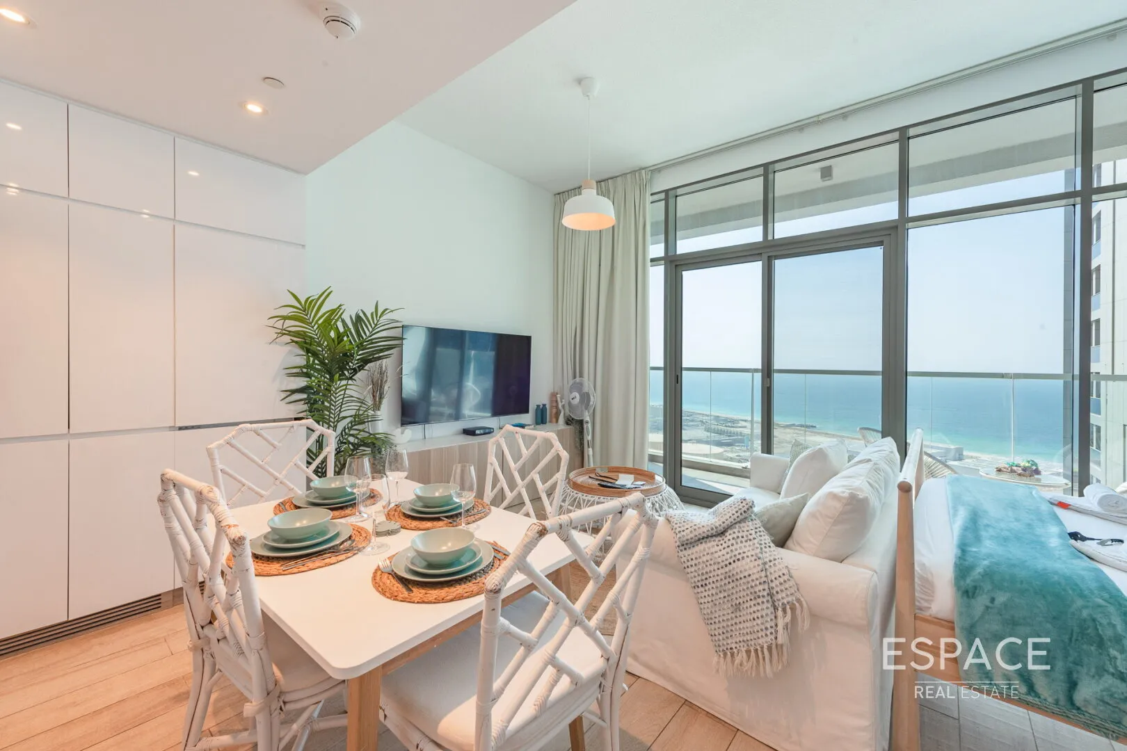 single static gallery