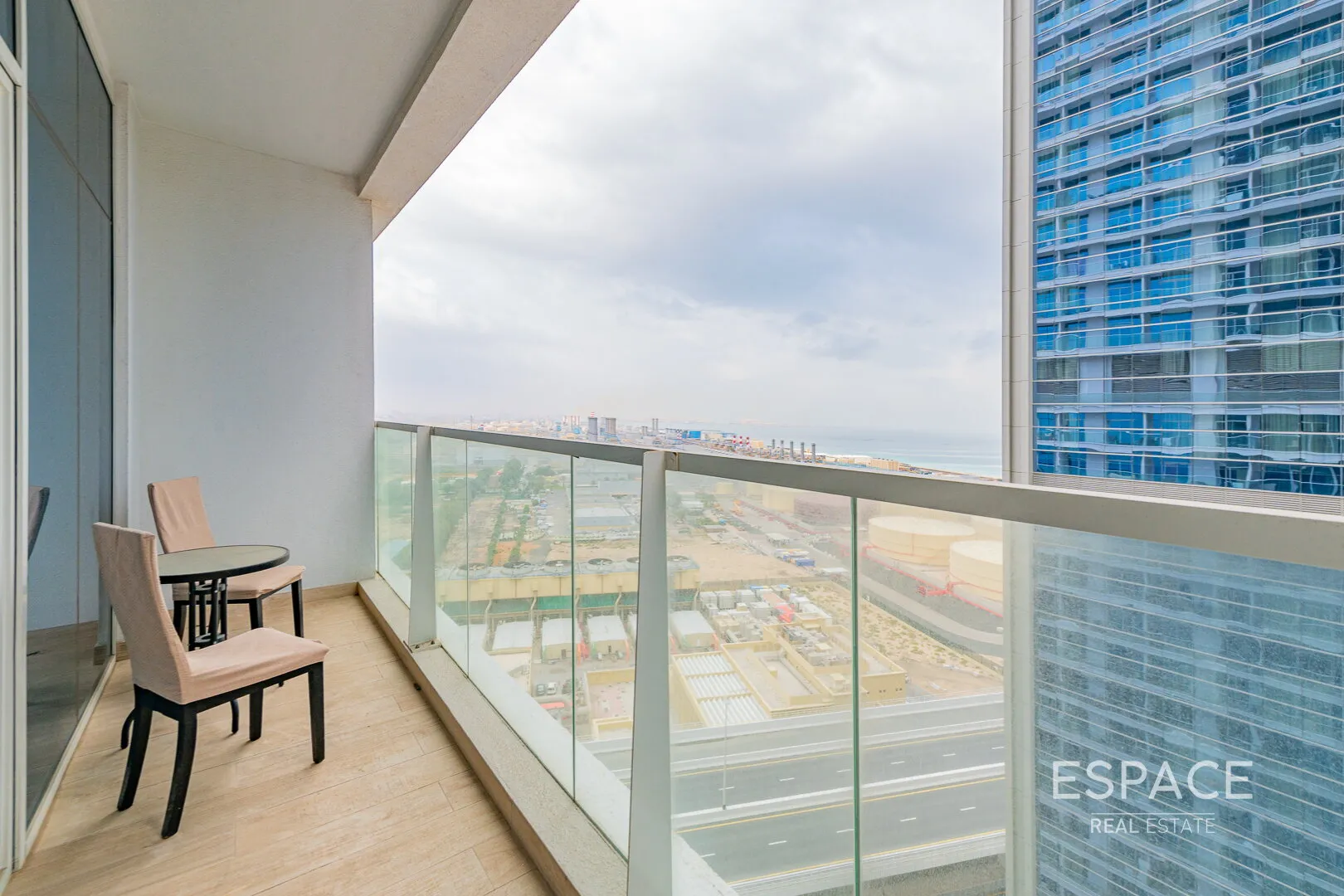 single static gallery