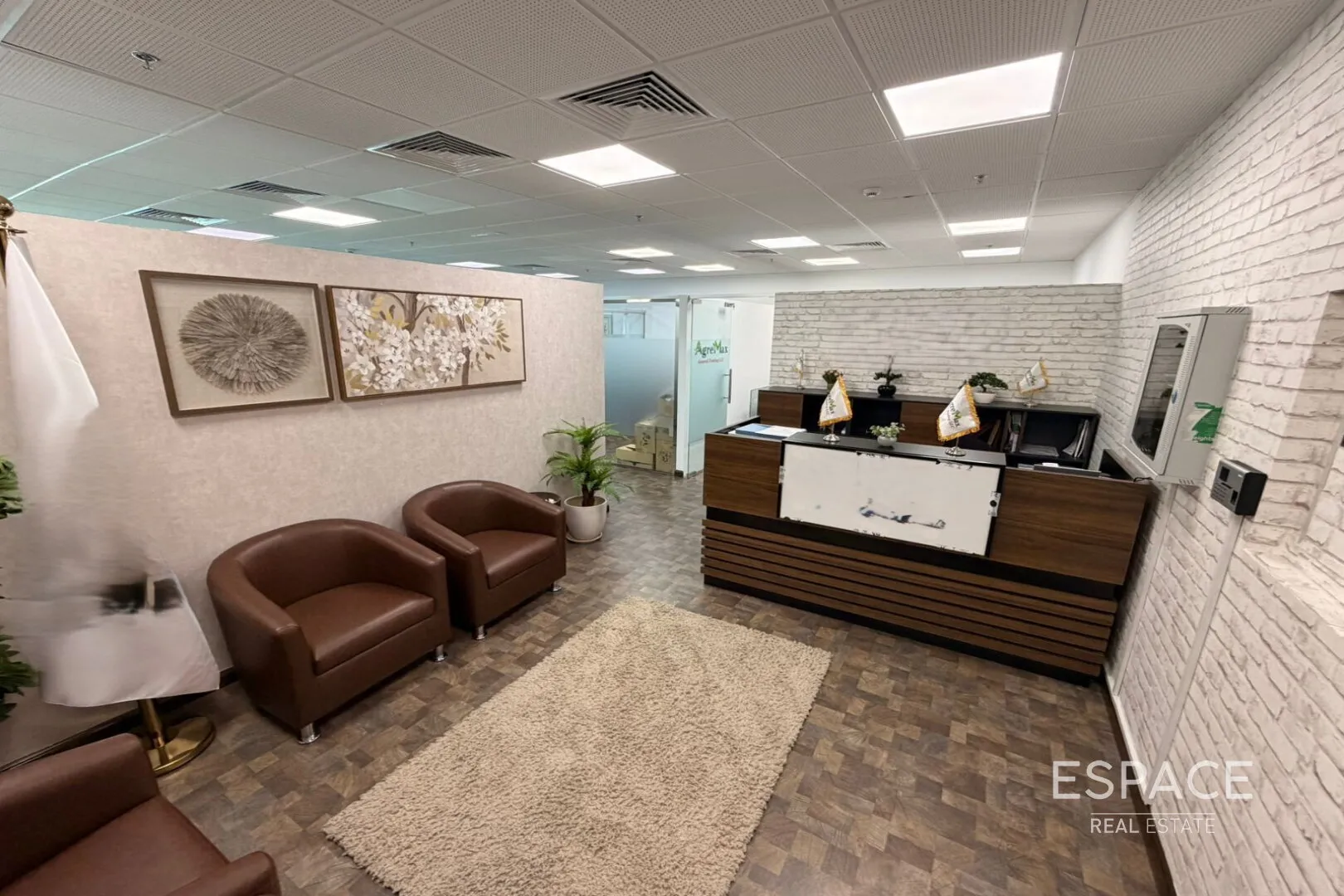 single static gallery