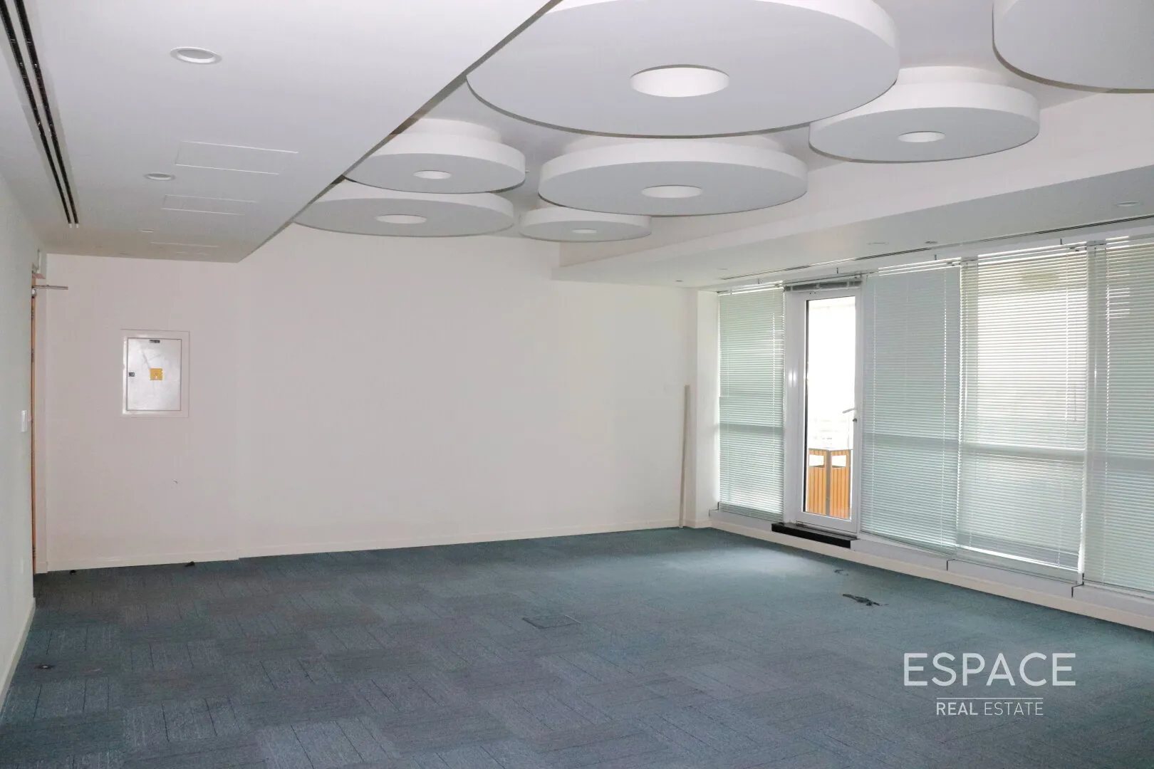 single static gallery