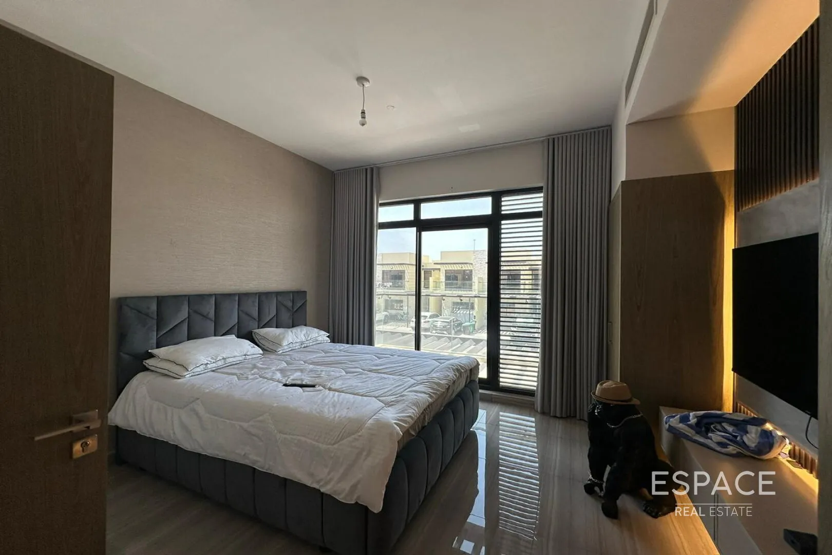 PropertiesGalleryCamera