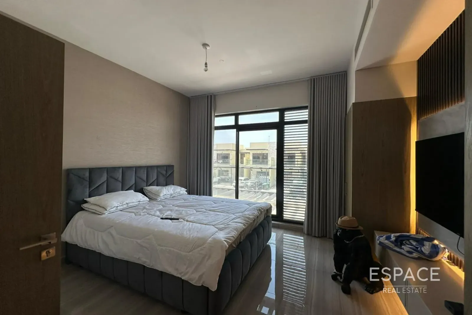 PropertiesGalleryCamera