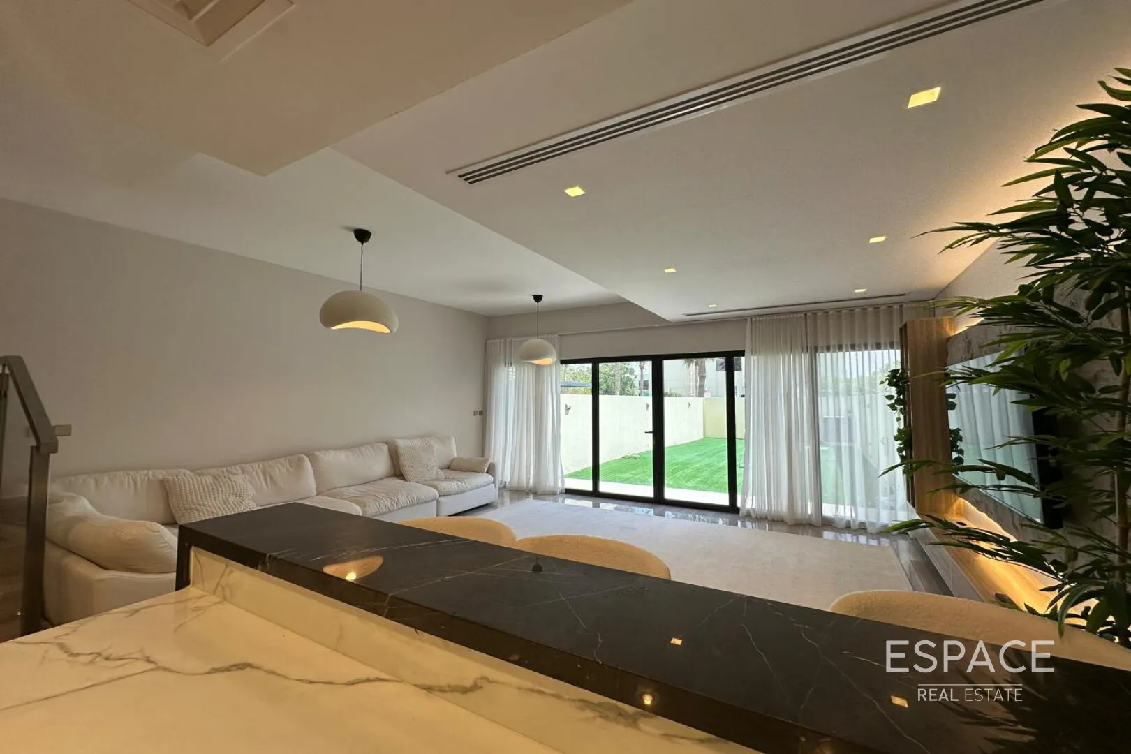 single static gallery