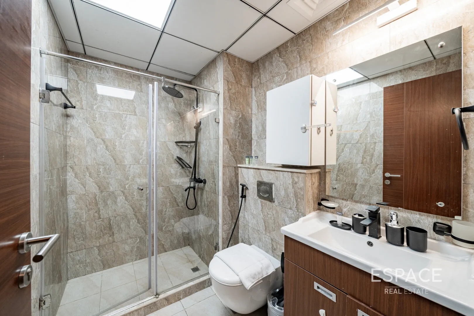 PropertiesGalleryCamera