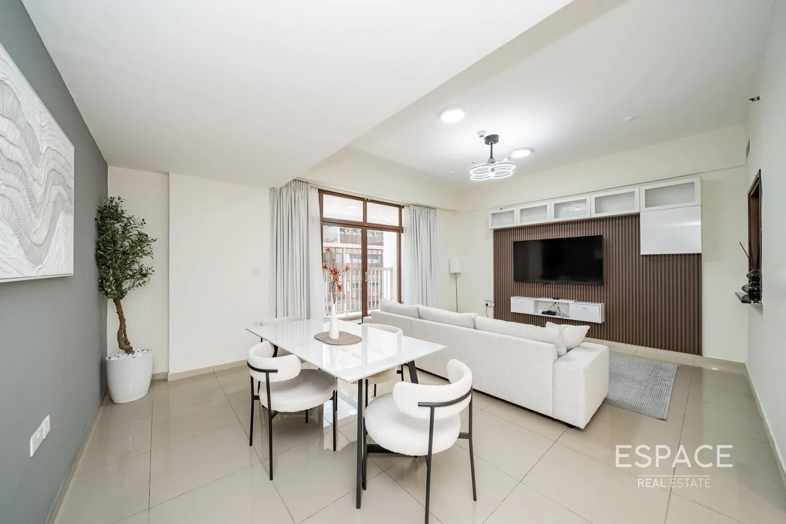 single static gallery