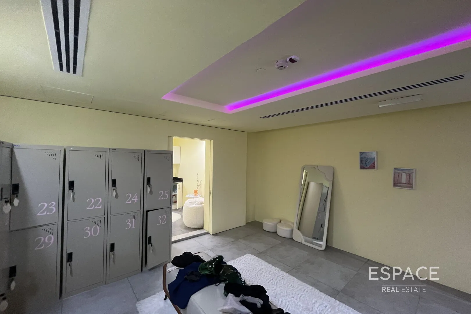 PropertiesGalleryCamera