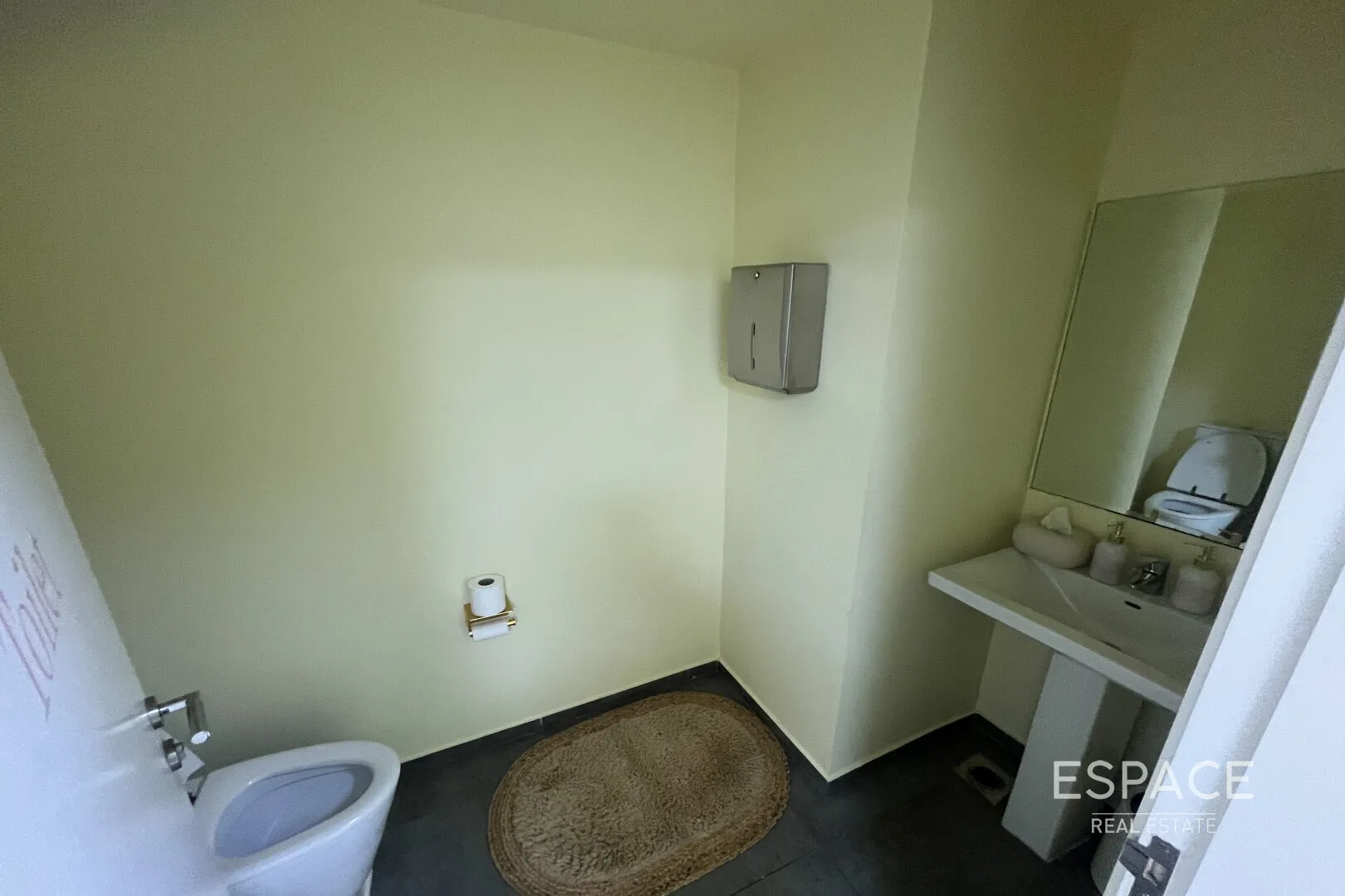 PropertiesGalleryCamera