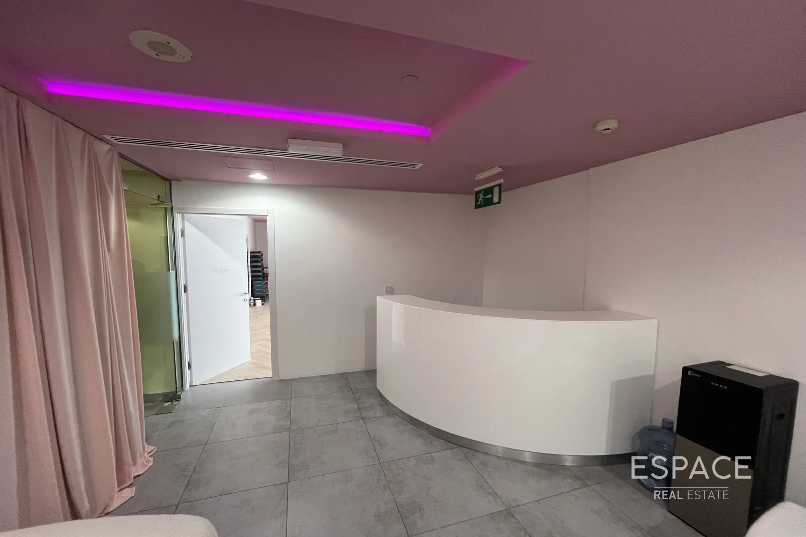 single static gallery